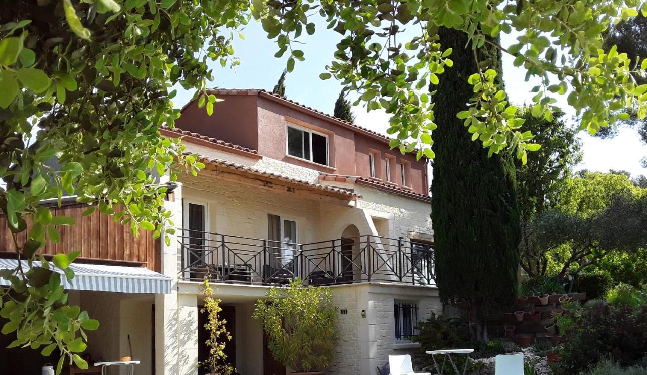 לינה וארוחת בוקר Saint-Maximin  L'Atelier מראה חיצוני תמונה